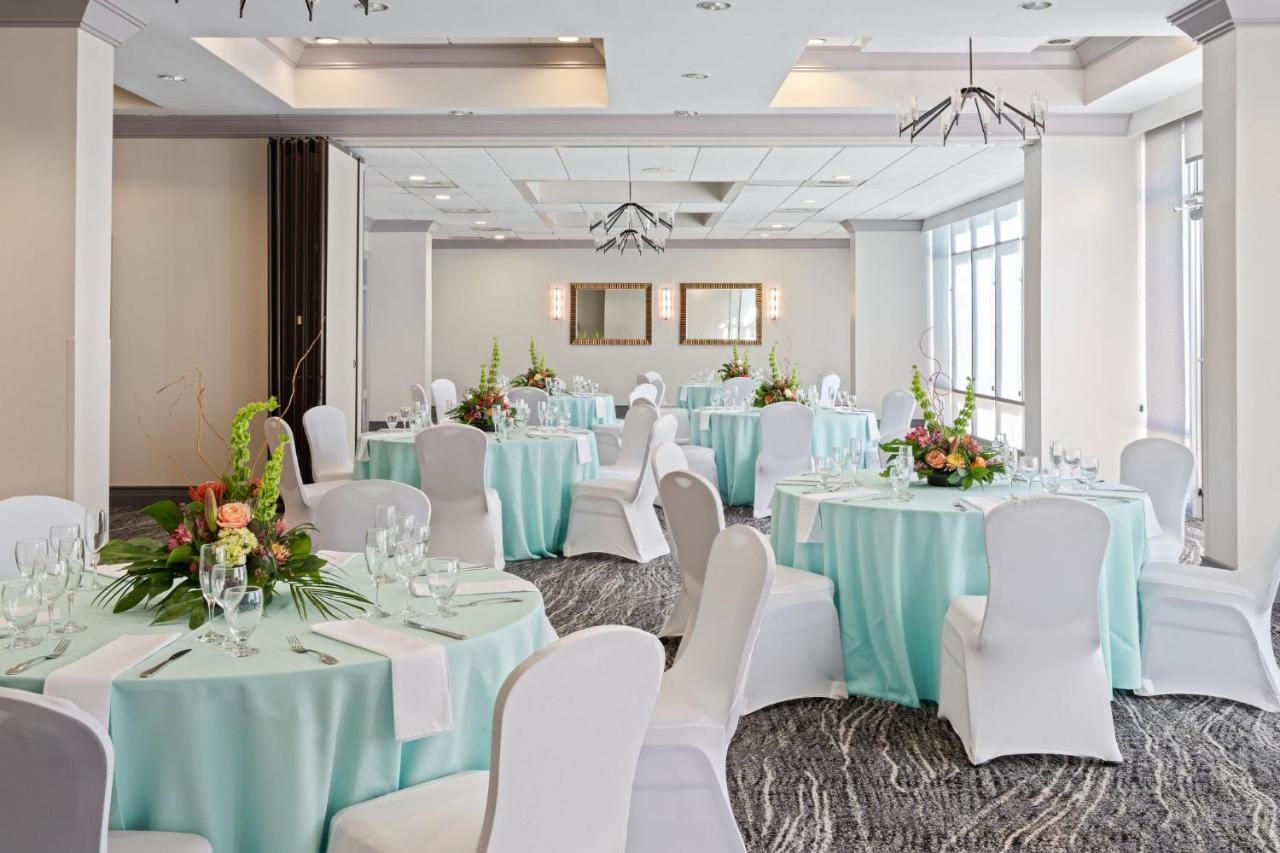 Crowne Plaza Melbourne-oceanfront By Ihg Melbourne